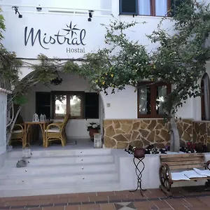 Pensión Mistral **